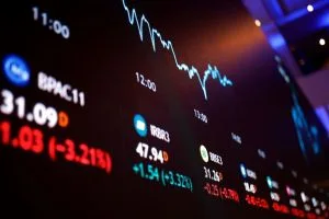 Temporada fraca e com reação ainda pior das ações: como mercado leu os balanços do 2T