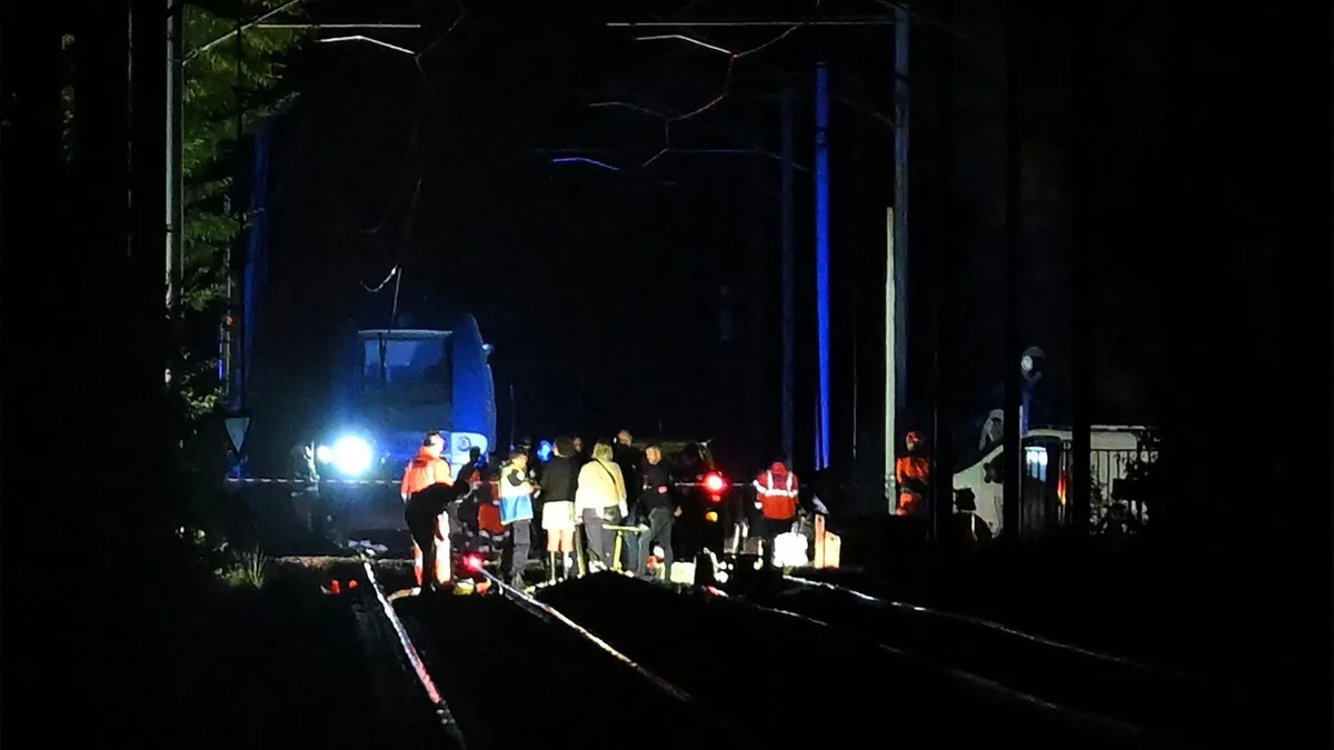 Frankreich: Mehr als 40 Verletzte bei Zugunglück