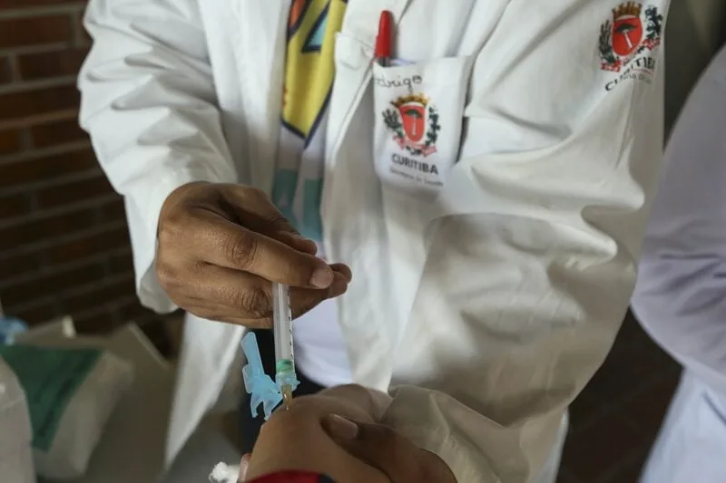 Campanha de multivacinação termina nesta terça-feira no Paraná