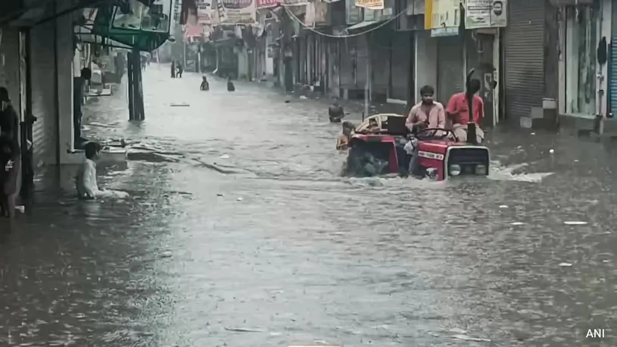 Heavy Rain In Delhi For Second Day, Red Alert Issued