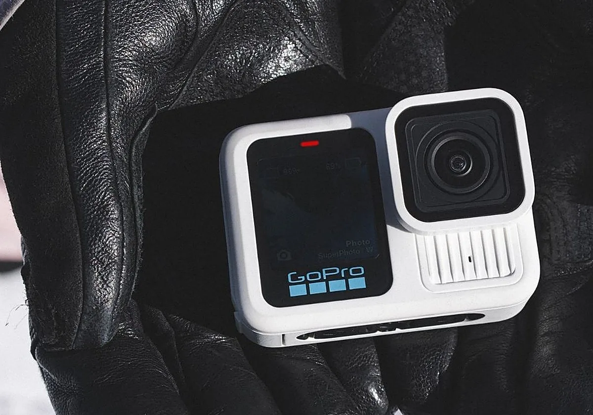2,5 horas grabando en 1080p: la GoPro Hero 13 Black baja de precio y lleva micrófono expandible