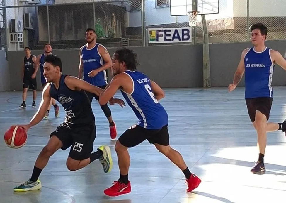 Copa Rio Branco de basquete inicia com partidas bem disputadas