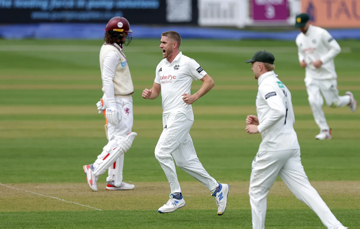 Stone takes six as Nottinghamshire turn the tables on Surrey