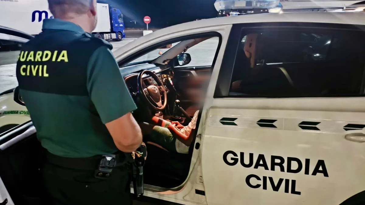 Spanien: Vater vergisst zehnjährigen Sohn an Tankstelle und fährt 140 Kilometer weit
