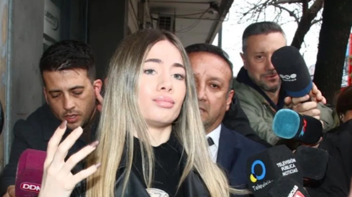 Candela Arizaga posteó una foto con Facundo Moyano en un viaje y desafió: “No tengo la culpa de que elijan mal a sus novios”