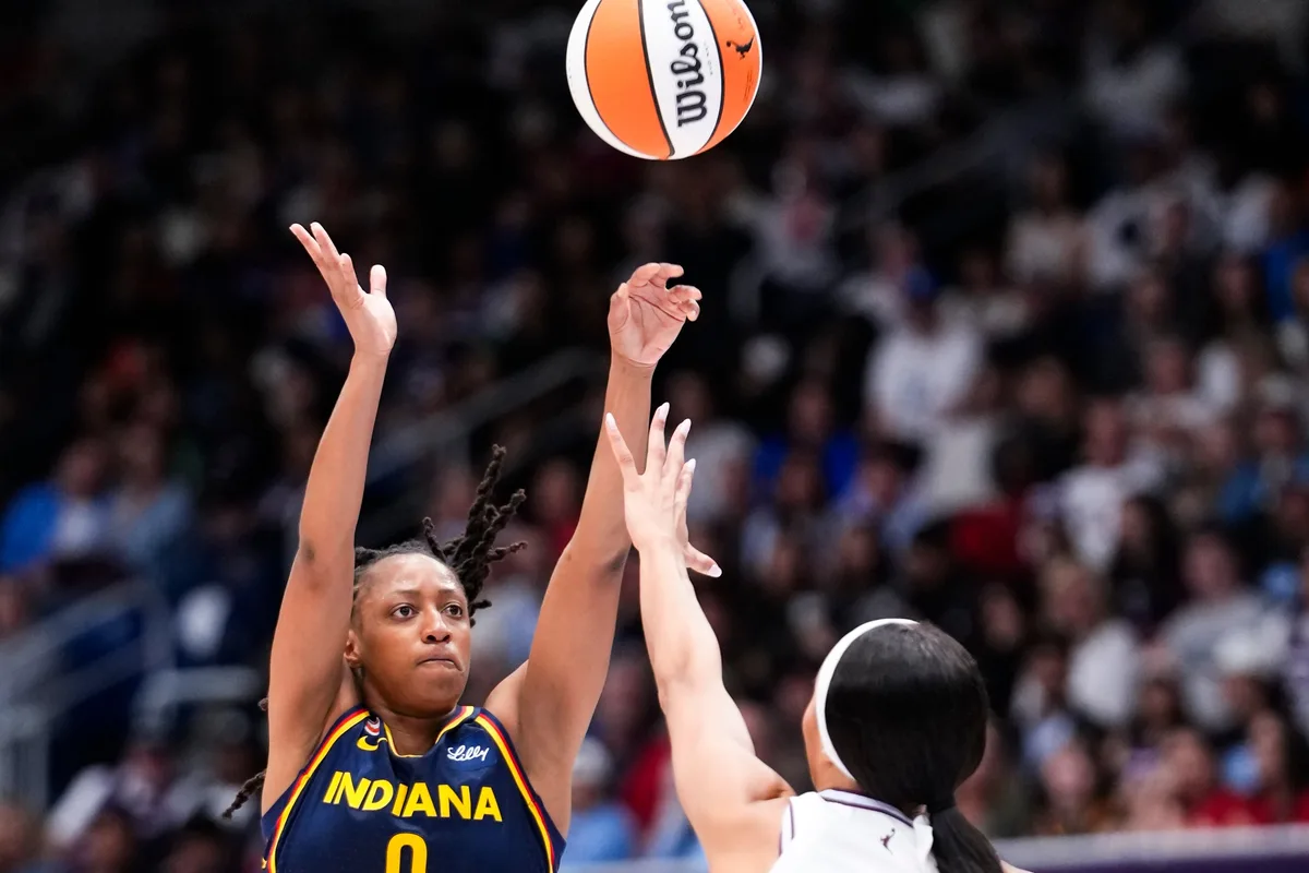 Kelsey Mitchell scores 33 points to set WNBA season mark as Fever beat Tempo 103-85