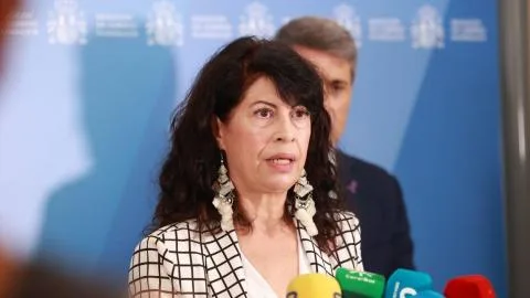 "Ninguna mujer protegida con un dispositivo Cometa ha sido asesinada": Igualdad defiende las pulseras antimaltrato y arremete contra PP y Vox