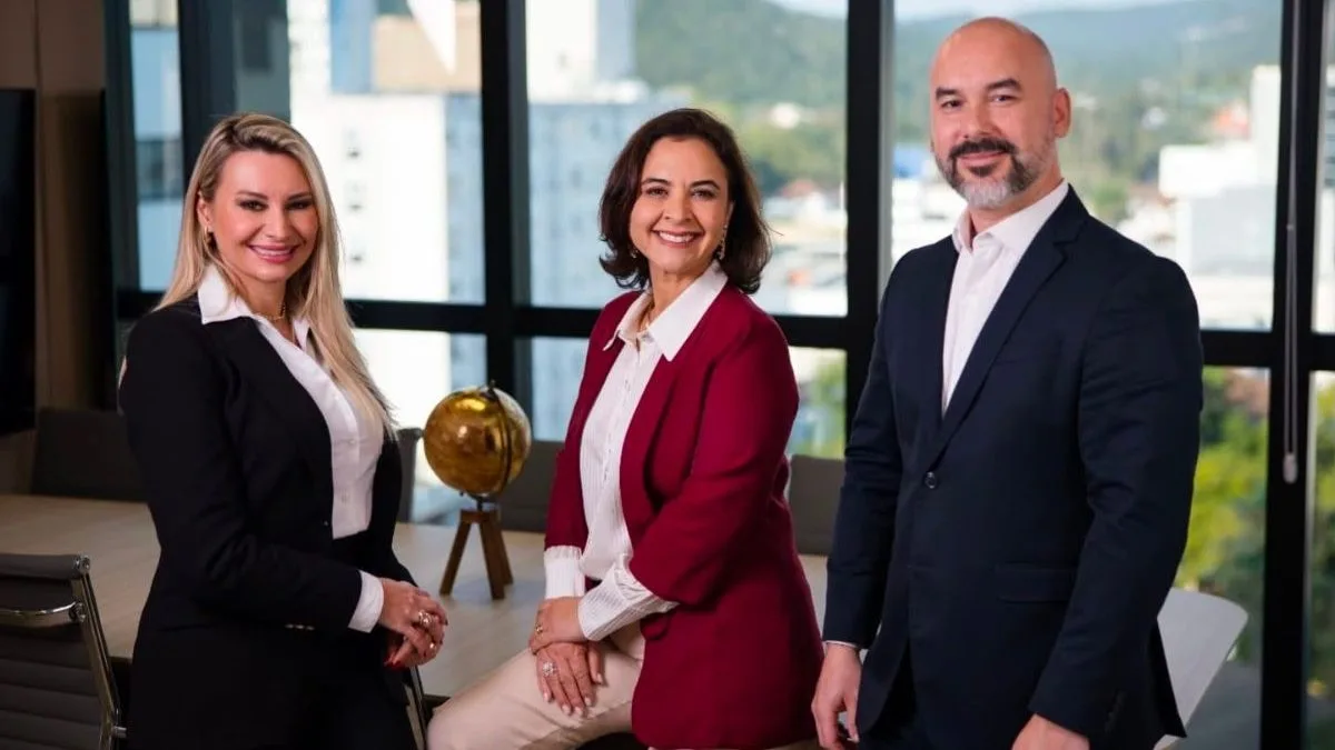 Aware inaugura escritório para atender famílias de alta renda em Blumenau