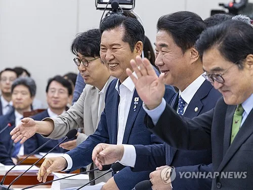 정청래·한동훈이 한 팀…외통위 해외 국감 반편성 눈길