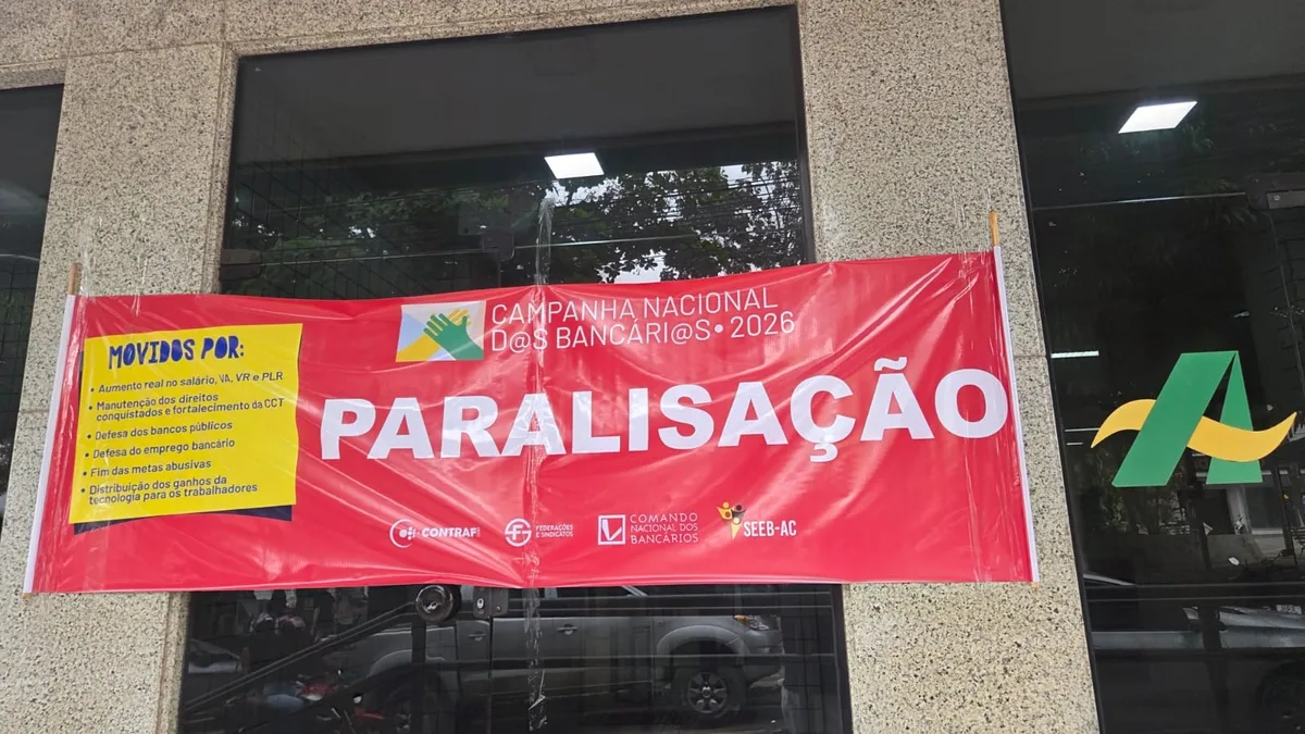 Bancários fazem paralisação de 24 horas e deixam agências fechadas em todo o Acre