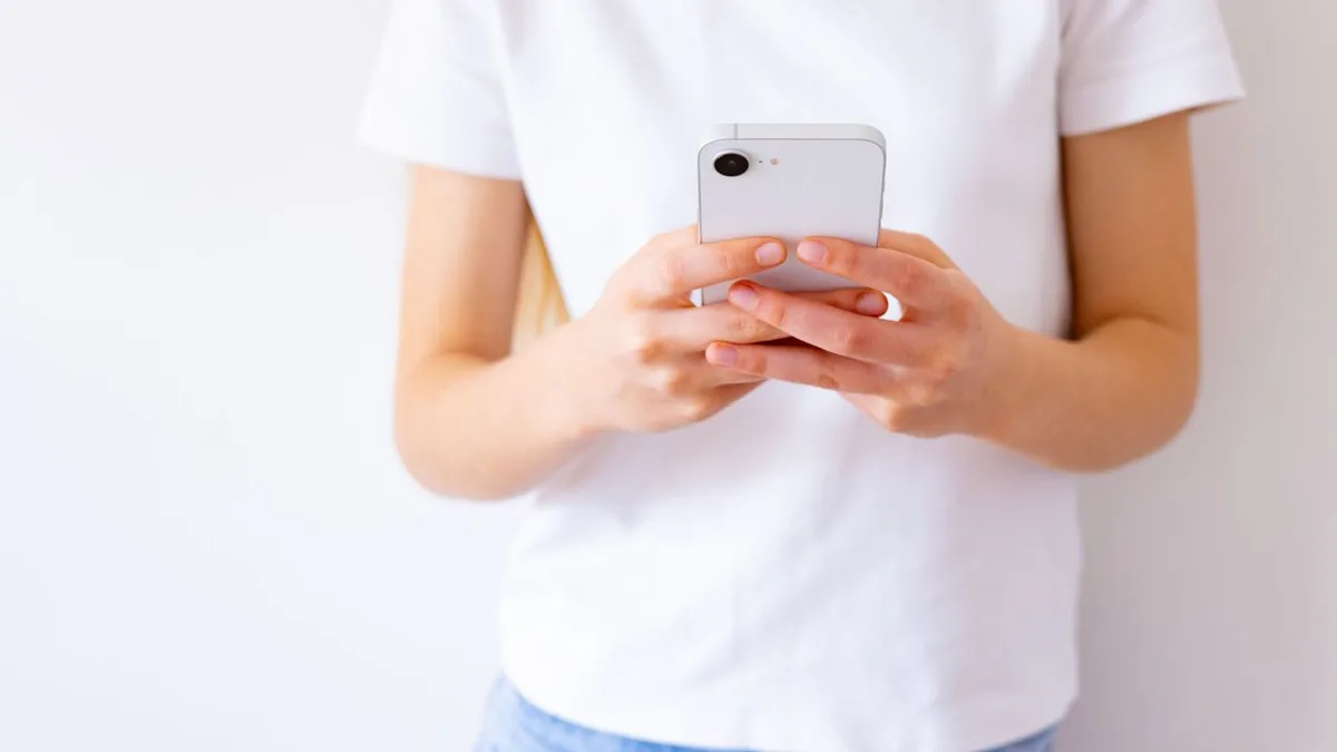 New 'AnonyMous' phishing campaign targets iPhone users with fake AI Apple support calls