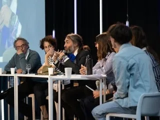 L’IA peut-elle nous rendre idiots ? À Caen, trois grands scientifiques alertent sur le risque de paresse intellectuelle
