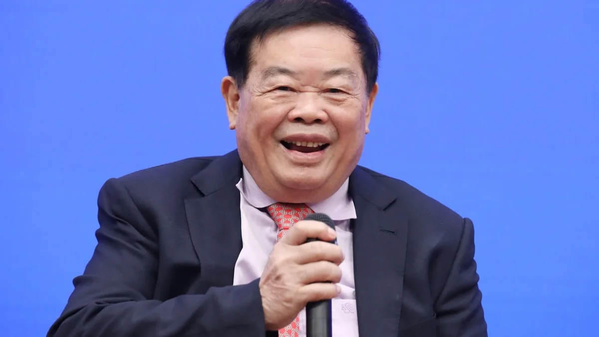 Chinese billionaire featured in ‘American Factory’ shares lesson for firms going global