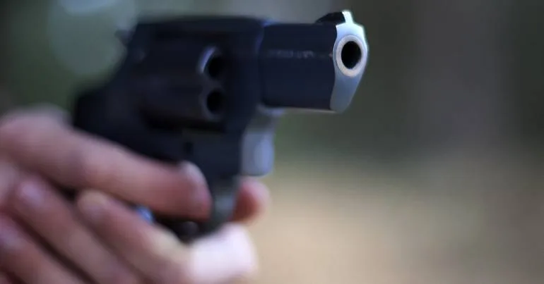 Suspeito de agredir pai atingido a tiro na Amadora