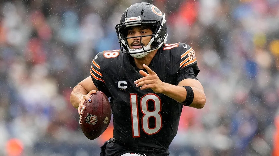 Bears QB Caleb Williams shuts down reporters asking about his hamstring injury: 'It's not deserving'