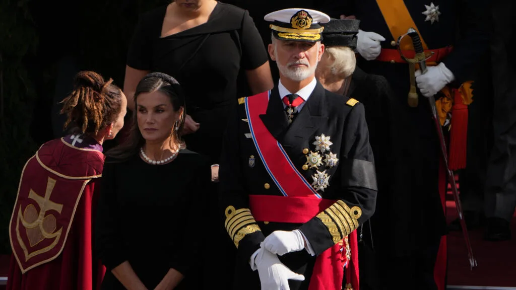 Après la crise migratoire, le roi d'Espagne Felipe VI effectue une visite sous haute tension diplomatique à Ceuta