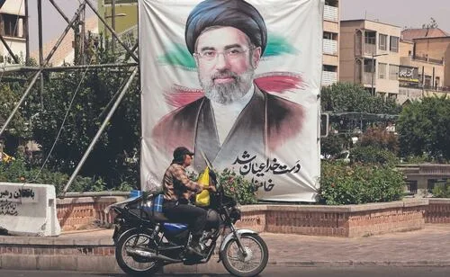 Trump amenaza con golpear a Irán “con fuerza”; sigue presión económica