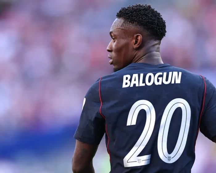Everton left with only one striker after Balogun deal collapses late on deadline day