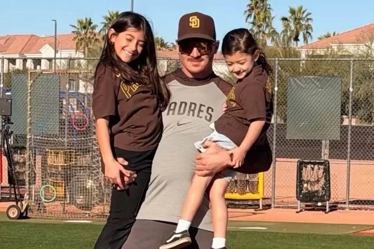 San Diego Padres minor-league coach released from ICE custody