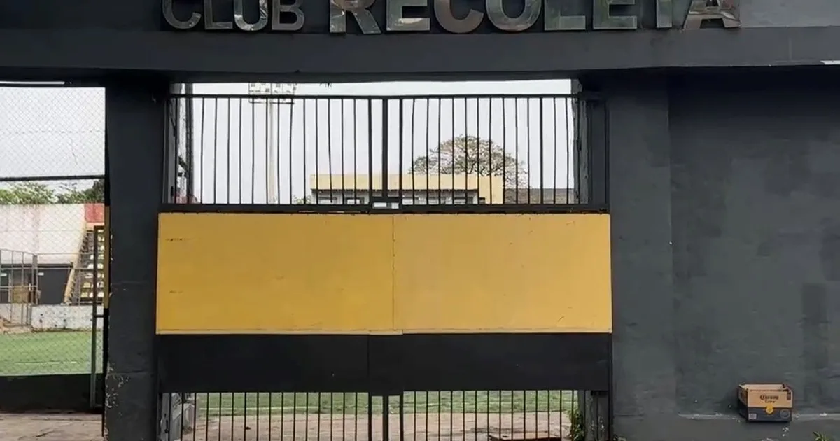 Olé en la cancha de Recoleta: vestuario, regalos y un cementerio a pocos pasos