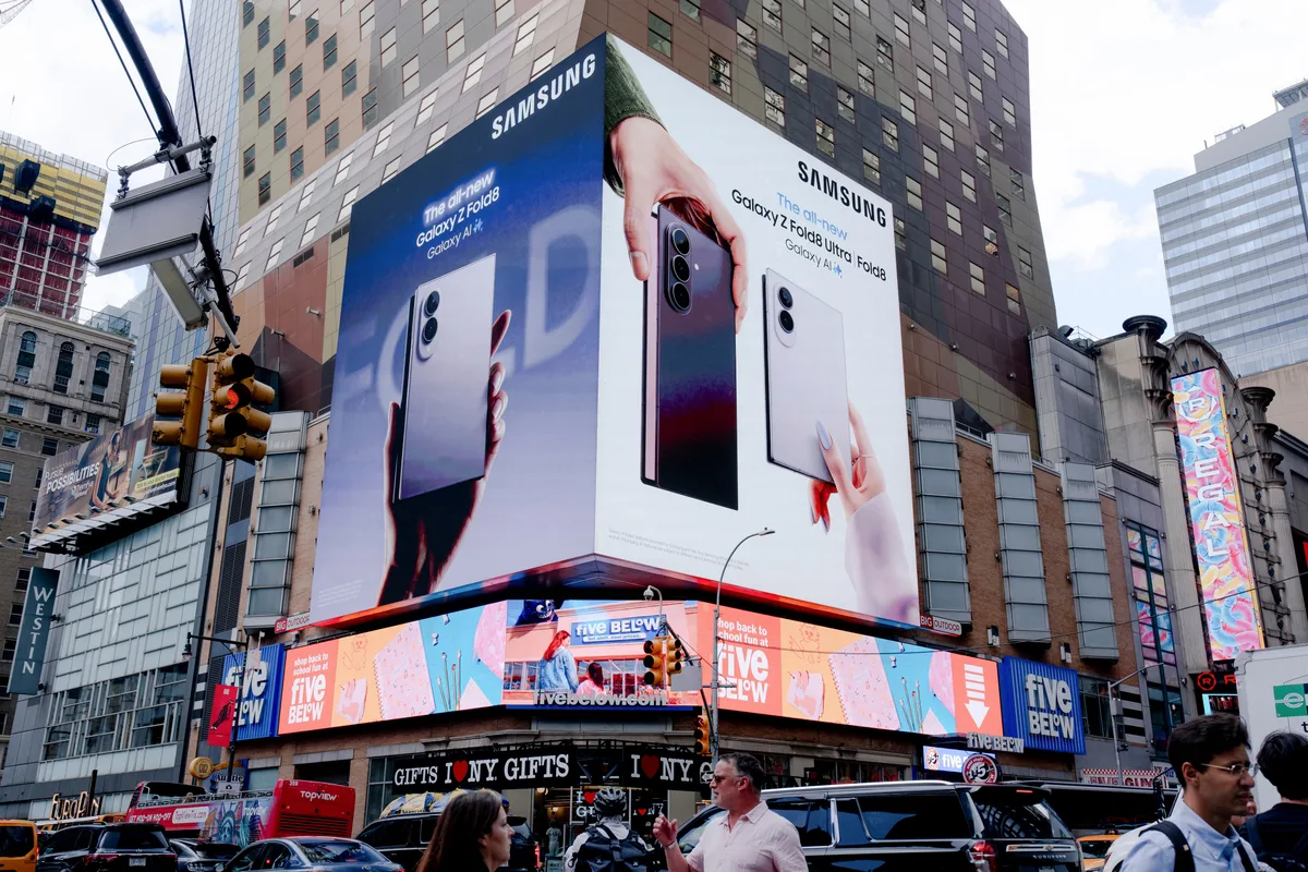 Los teléfonos plegables no son populares. ¿Por qué Apple está vendiendo uno?