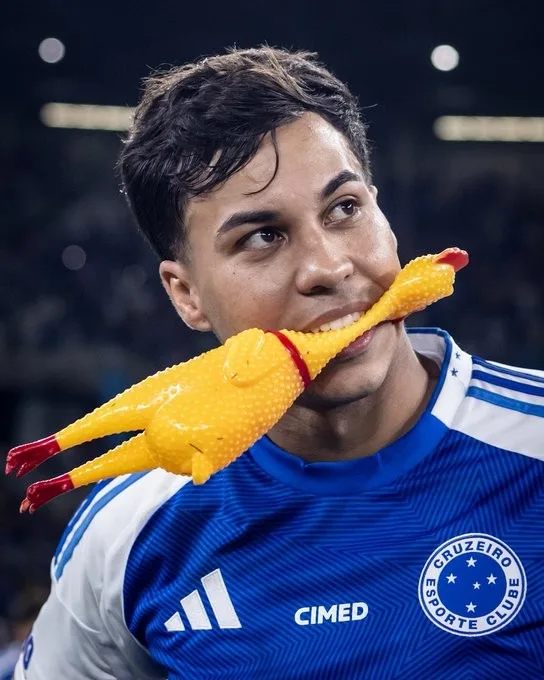 Gols decisivos, provocações e confusão: Kaio Jorge tem histórico marcante em Cruzeiro x Atlético-MG