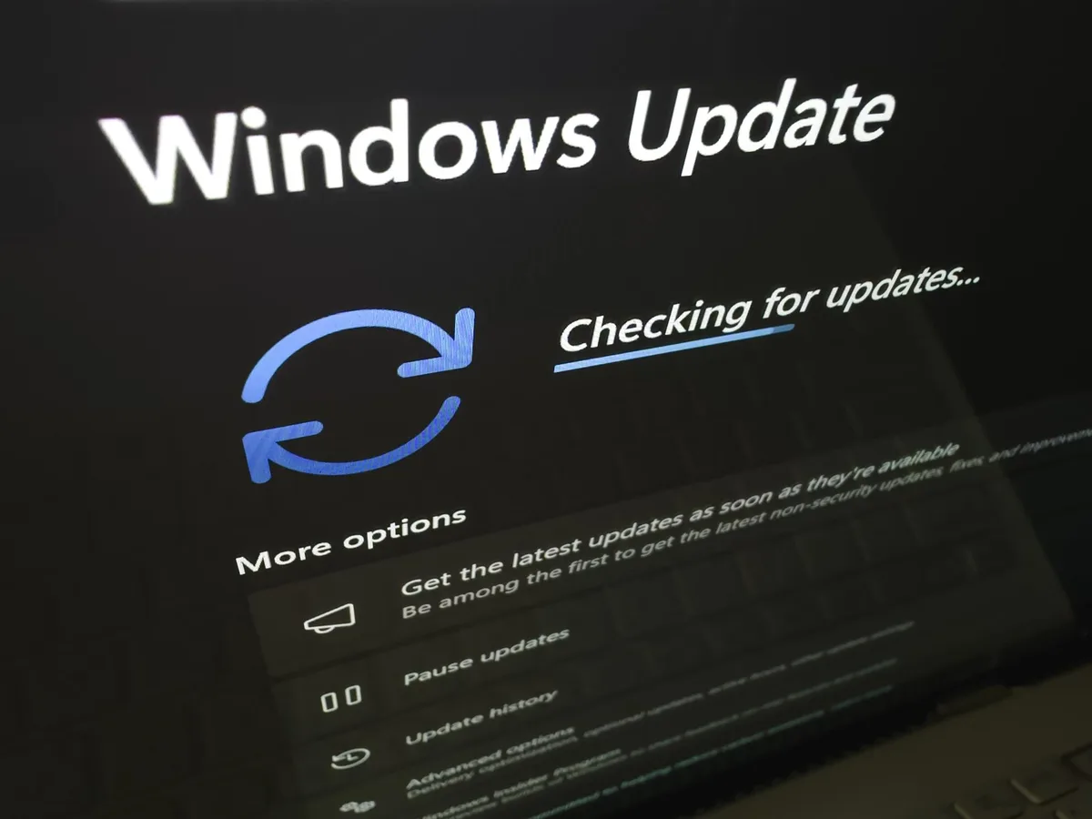 La actualización de Windows de octubre corrige más de 1.400 vulnerabilidades de seguridad, entre ellas dos de día cero