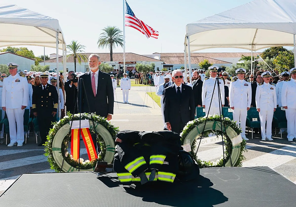 España rinde homenaje a las víctimas del atentado con el Rey Felipe VI en la base de Rota
