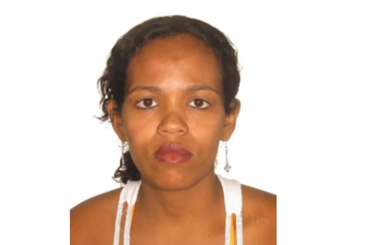 Mulher morta a facadas atrás de escola em Ceilândia é identificada