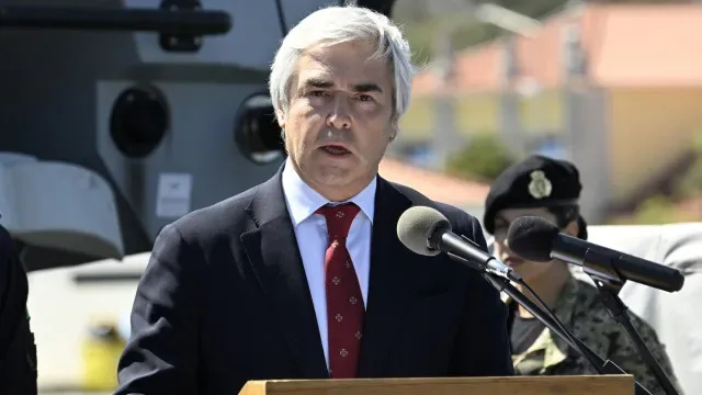 PSD e CDS chamam Nuno Melo ao Parlamento pelo negócio das fragatas