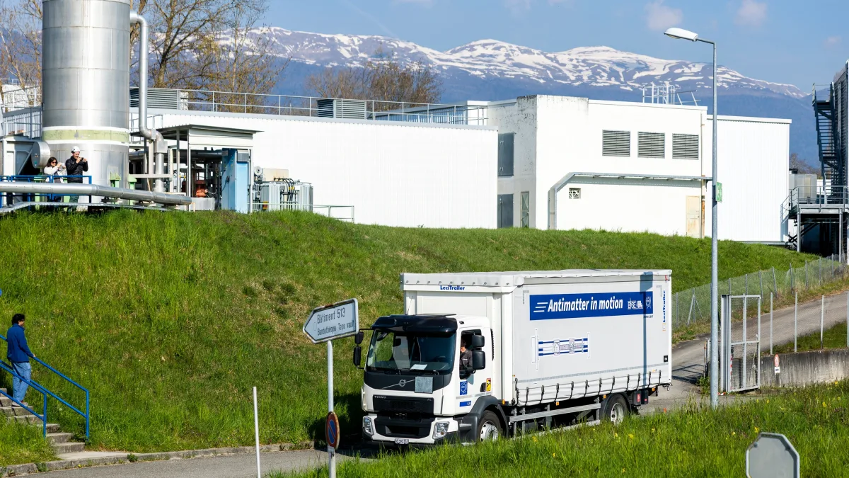 Mobile AntiWelt: Antimaterie auf Spritztour