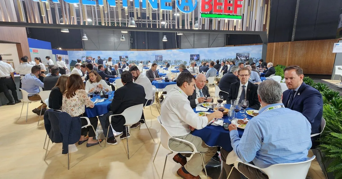La carne argentina llega a la SIAL París en un momento clave para el futuro de las exportaciones con exigencias y restricciones en el centro de las negociaciones