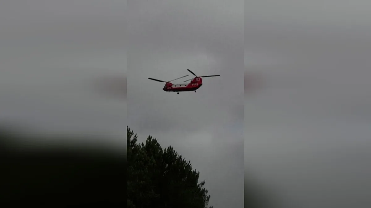 Incendie dans les Landes : premier survol d'un hélicoptère prêté par l'Australie