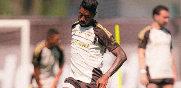 Bruno Henrique treina, melhora e pode voltar no Flamengo x Cruzeiro