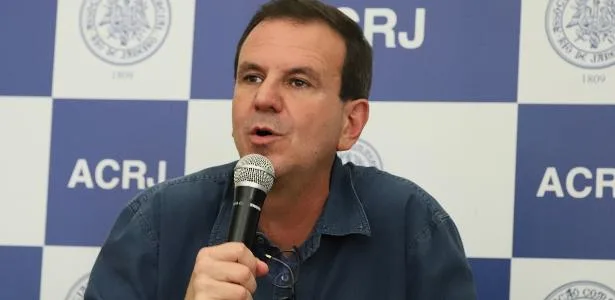Paes reconhece derrota em eleição no RJ: 'Decisão judicial se respeita'