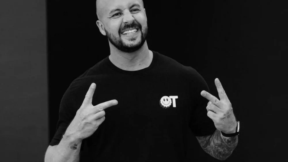 Leroy Saunders: Fitness community left devastated after gym coach dies during HYROX event in Bangkok