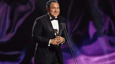 ‘It’s different’: Robert Irwin’s razzle-dazzle gets big thumbs up from Sam Pang