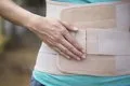 ¿Funcionan las fajas para el dolor de espalda? Una revisión científica pone en duda lo que sabemos sobre ellas