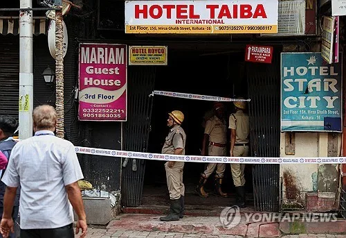인도 콜카타 저가 호텔 화재…어린이 포함 방글라인 9명 사망