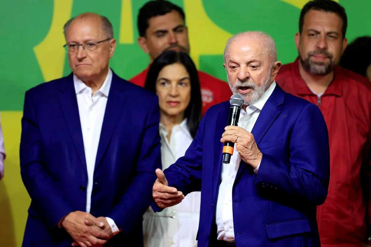Novo pede cassação da chapa de Lula por suposto uso de verba sindical