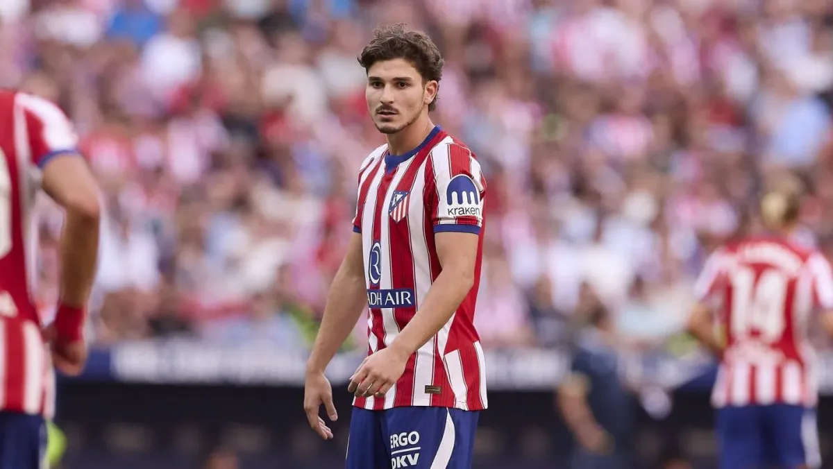 ‘A cara de paisagem dele incomoda’: Como novela Alvarez afeta vestiário do Atlético de Madrid