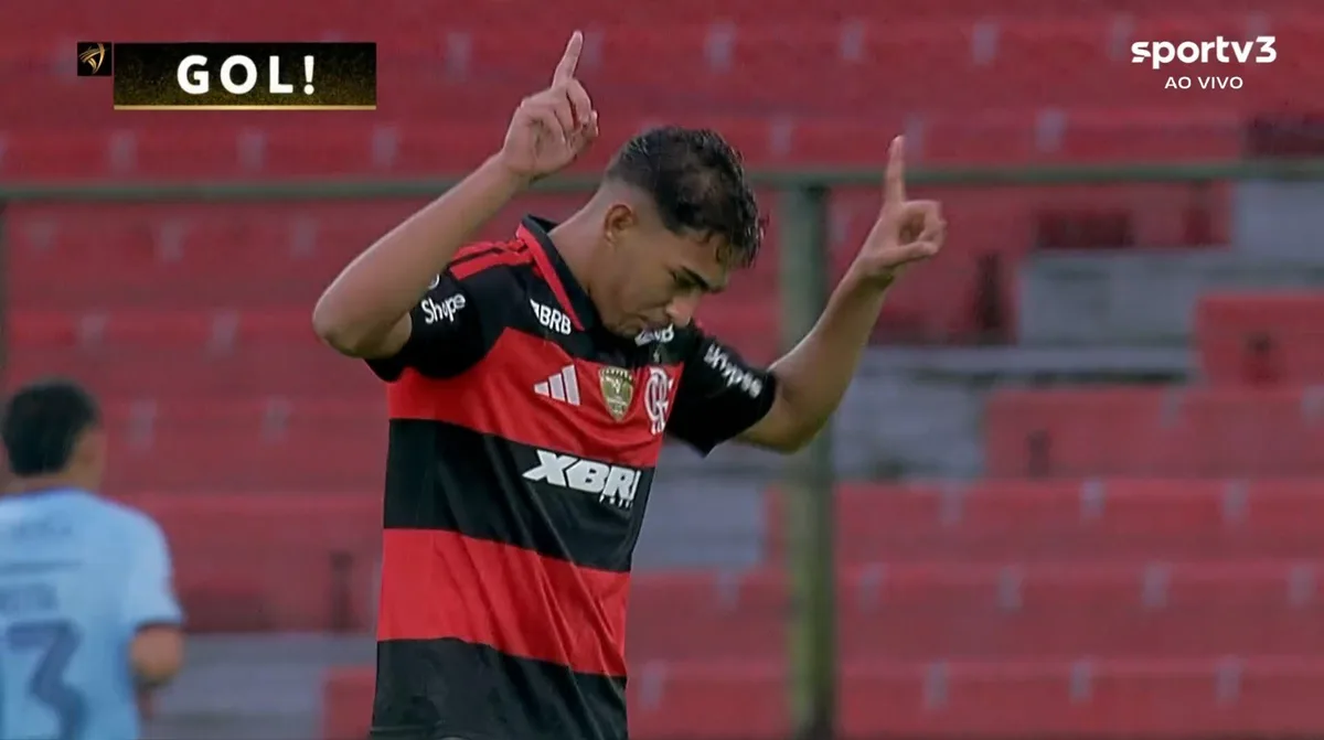 Josmar é relacionado pela primeira vez no Flamengo e vira opção contra o Botafogo; conheça a joia