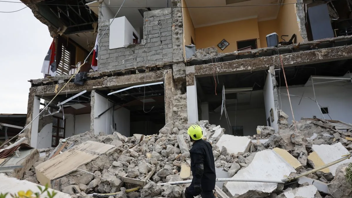 Panamá sufre más de cien réplicas tras el potente terremoto de 7,7 que ha sacudido el país