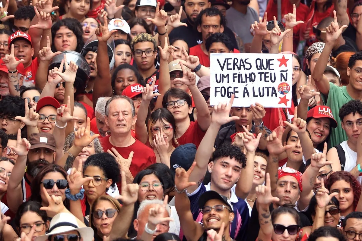 Novo Datafolha reflete as ruas e as mudanças na campanha de Lula