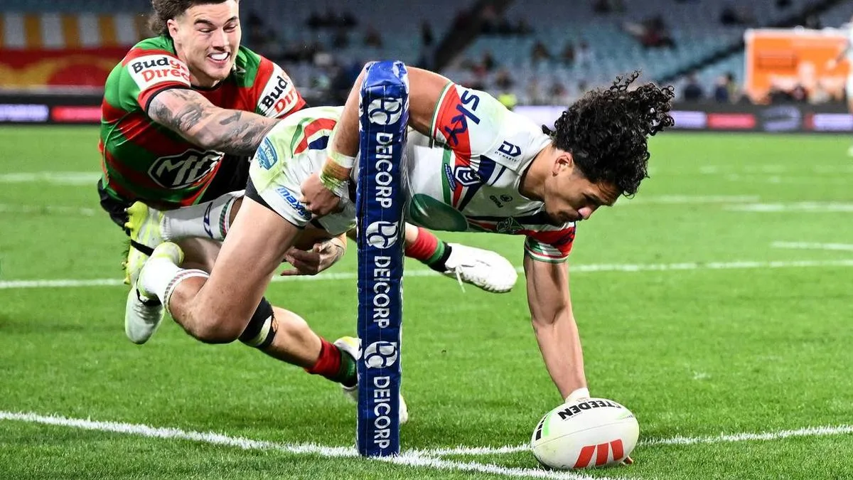 Warriors go top with last-minute field goal in crucial win over Souths