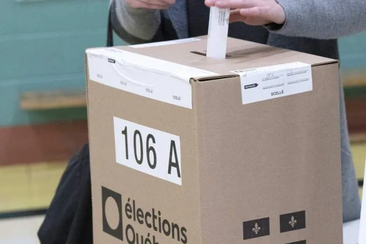 Élections Québec ordered to mail bilingual voter information by Quebec judge