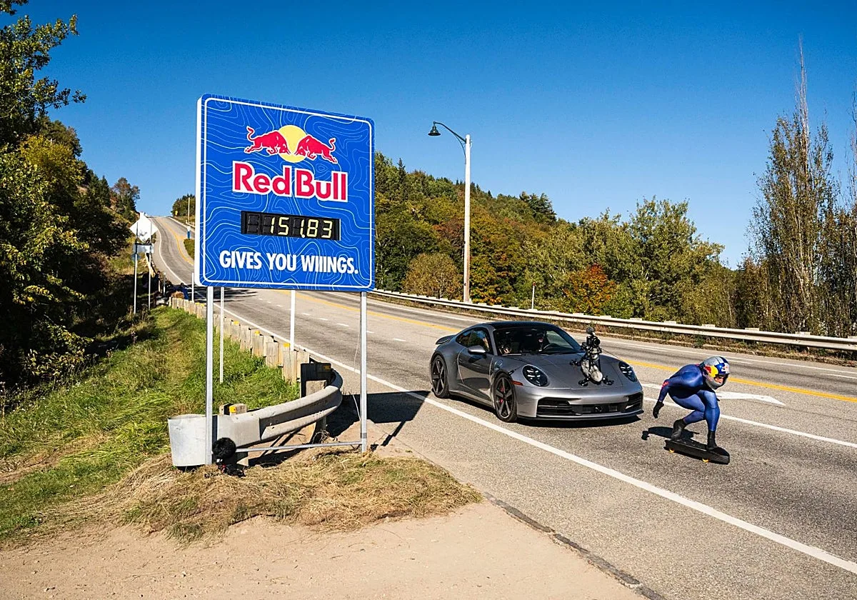 Alucinante récord mundial de velocidad: 151 km/h en monopatín