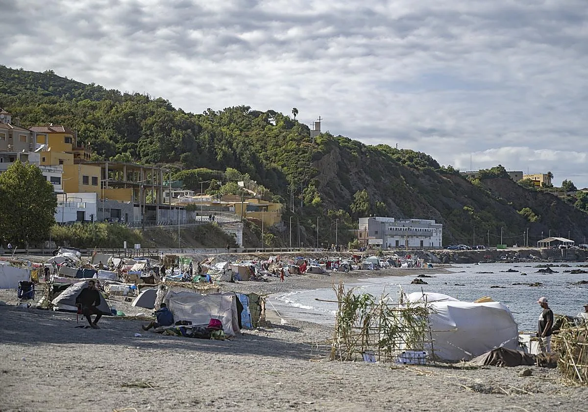 Invadamos Ceuta de turistas