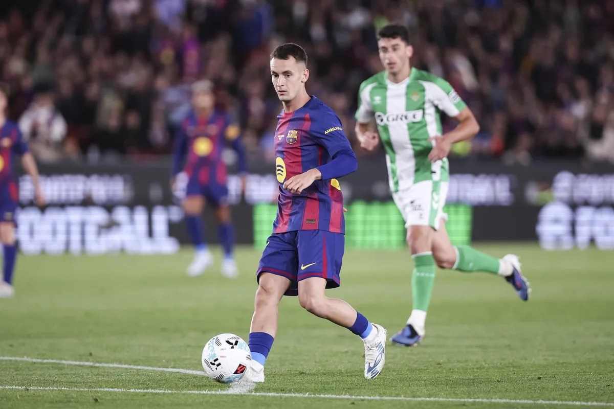 El Deportivo se refuerza con las cesiones de Marc Casadó y José María Giménez