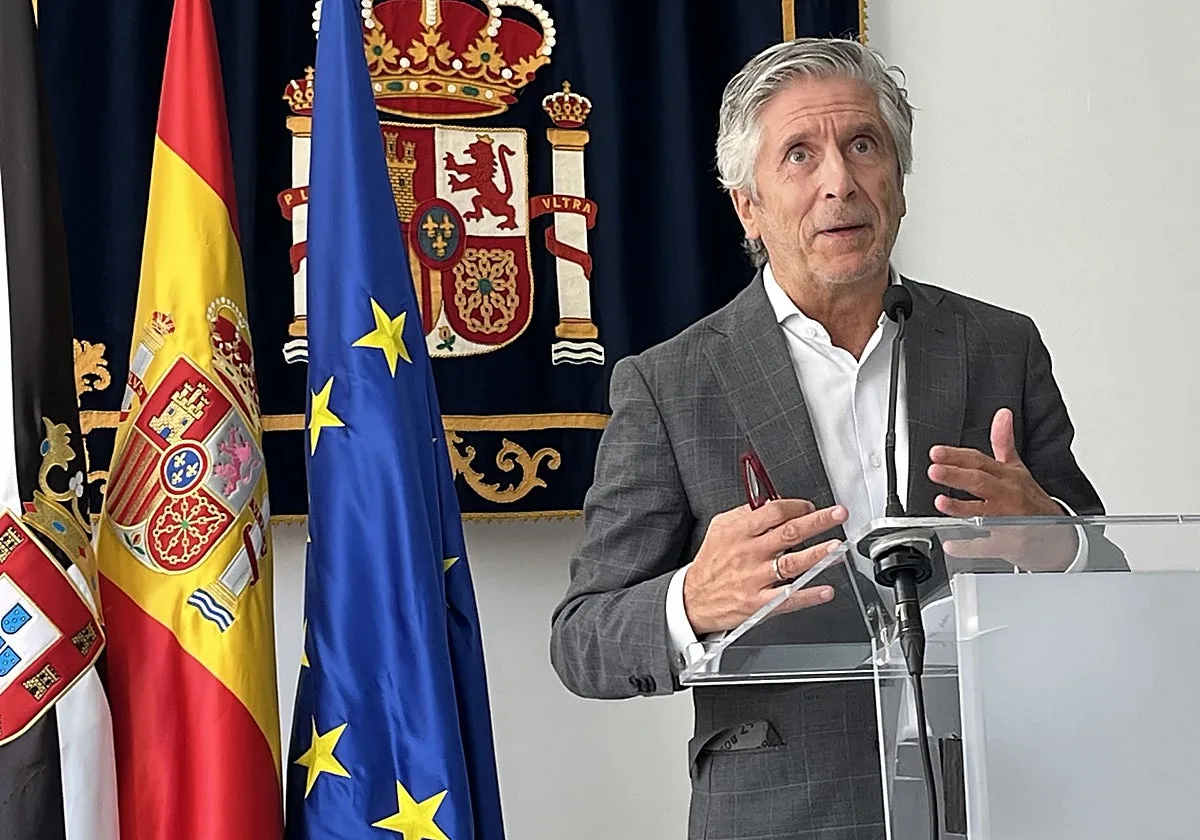 Marlaska sostiene que la suspensión del partido de la selección en Ceuta responde solo «a criterios técnicos»